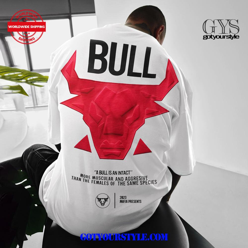 Oversize Bull Tee