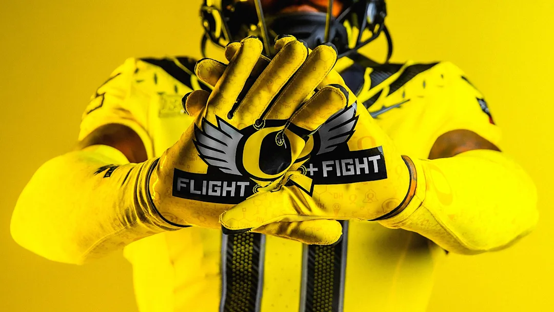 EXCLUSIVE: Oregon Ducks Uniform Designers Reveal 'Stomp Out Cancer' Creation